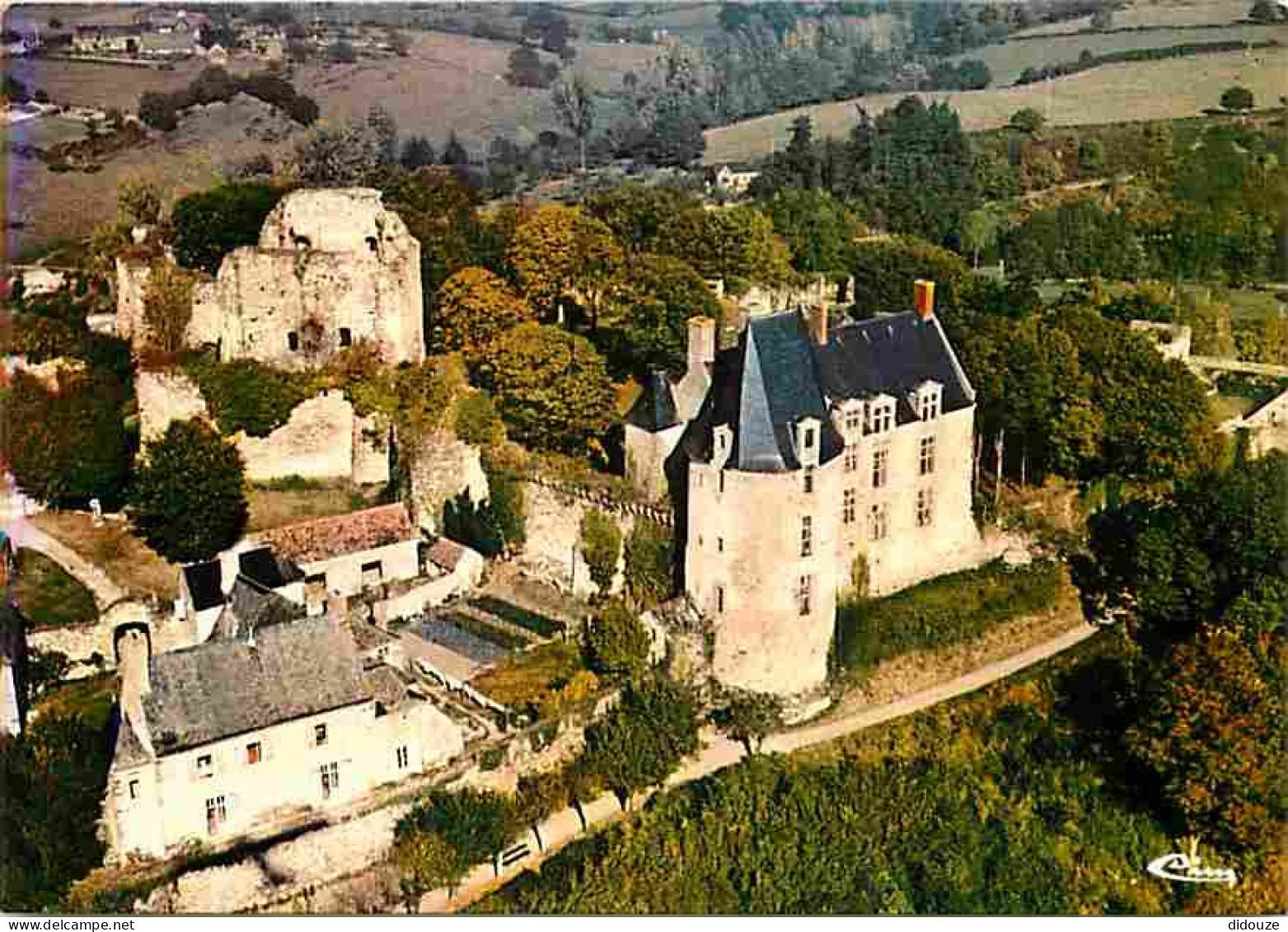 Chateaux - Château De Sainte Suzanne - Vue Aérienne - Mayenne - Carte Neuve - CPM - Voir Scans Recto-Verso - Châteaux