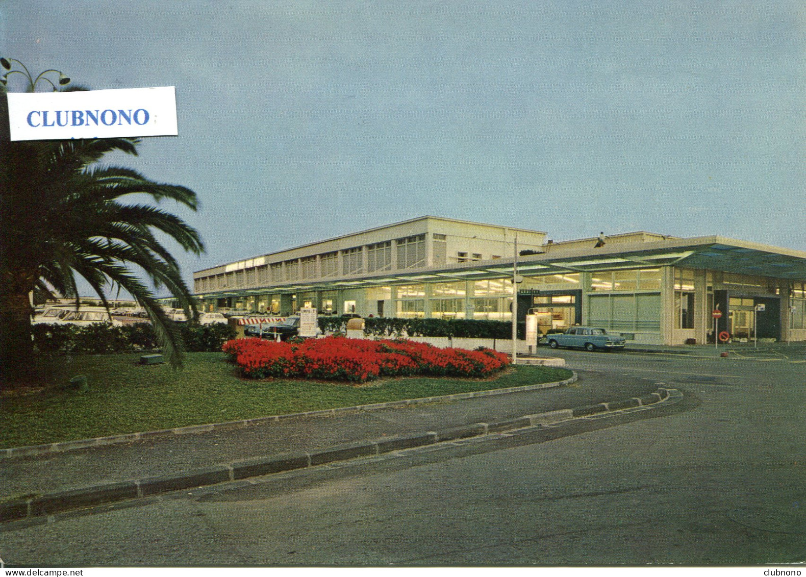 CPM - NICE - CREPUSCULE SUR L'AEROPORT - Aeronautica – Aeroporto