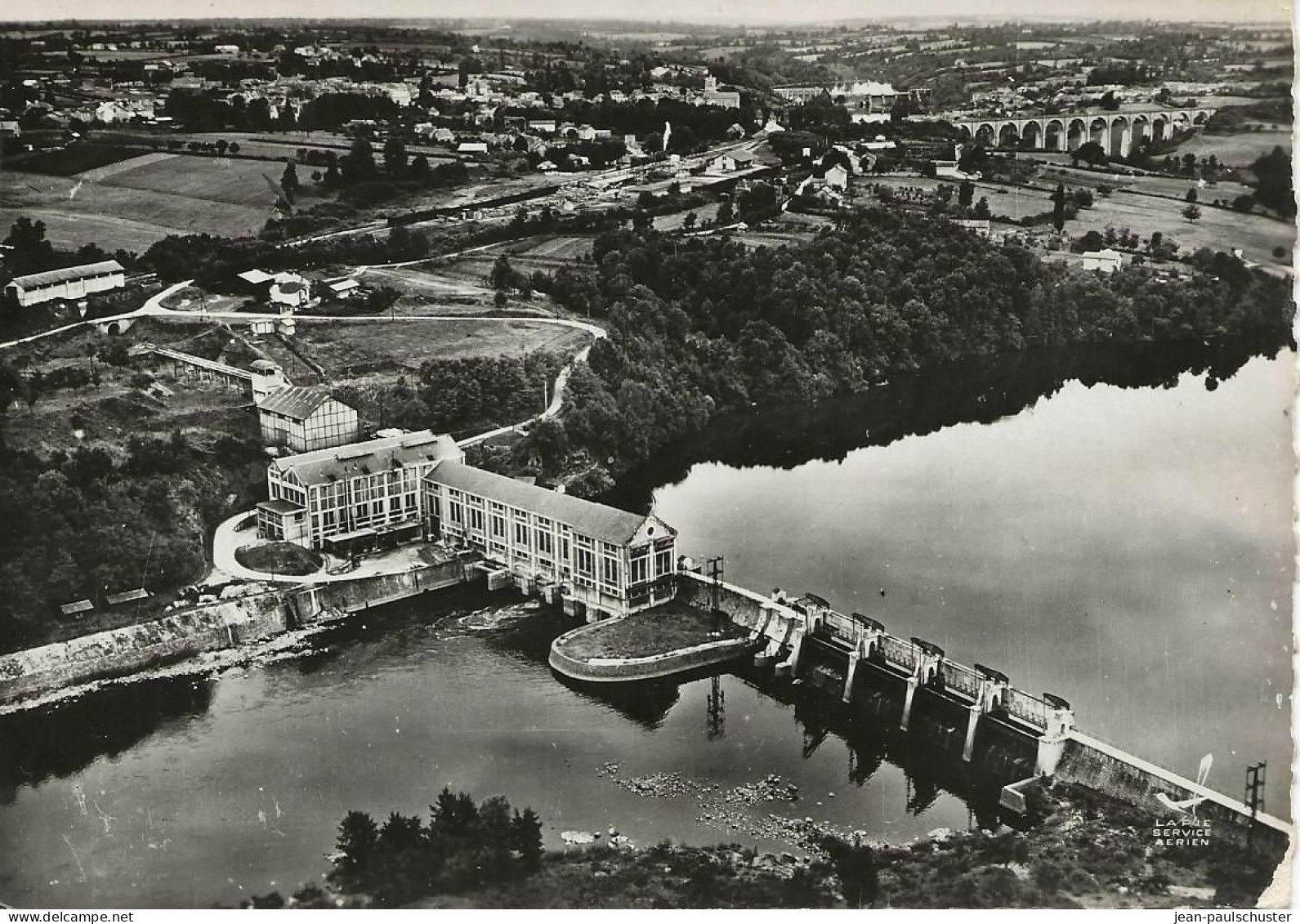 86 - L'Isle-Jourdain Le Barrage De Chardes ** CPSM Aérienne ** - L'Isle Jourdain