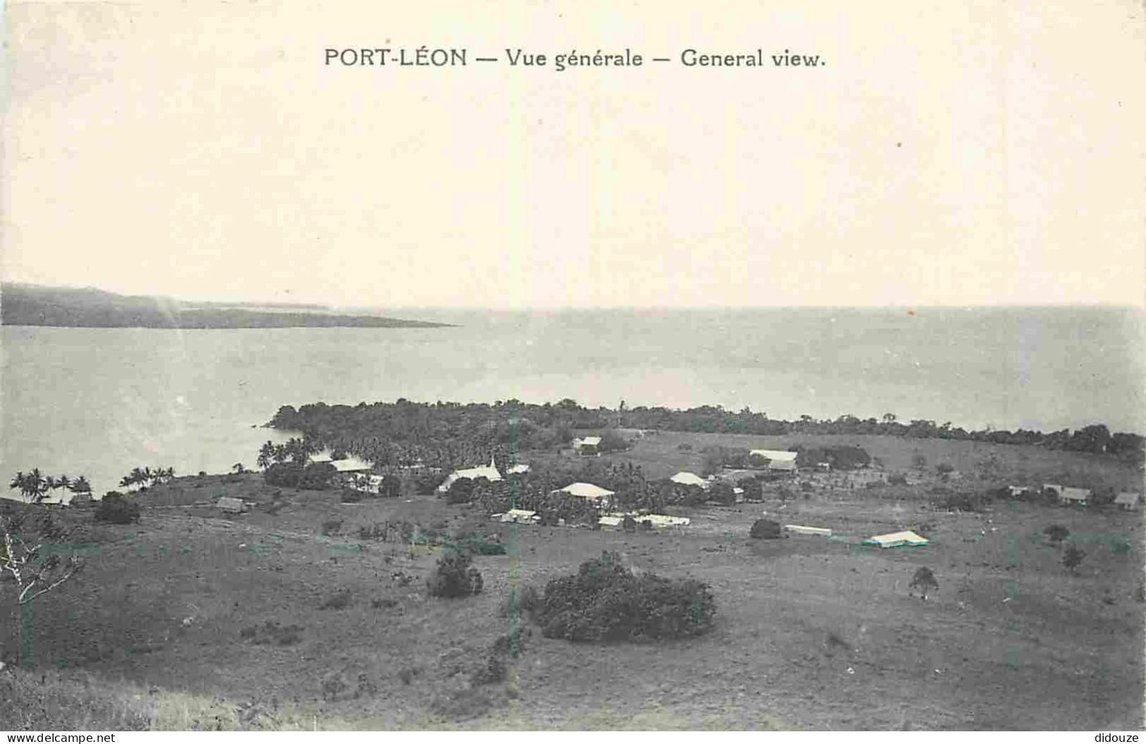 Papouasie Nouvelle Guinée - Port Léon - Vue Générale Aérienne - CPA - Voir Scans Recto-Verso - Papoea-Nieuw-Guinea