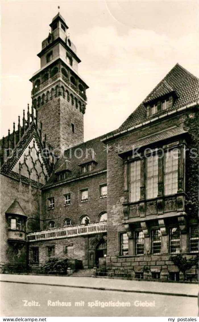 73107859 Zeitz Rathaus Mit Spaetgotischem Giebel Zeitz - Zeitz