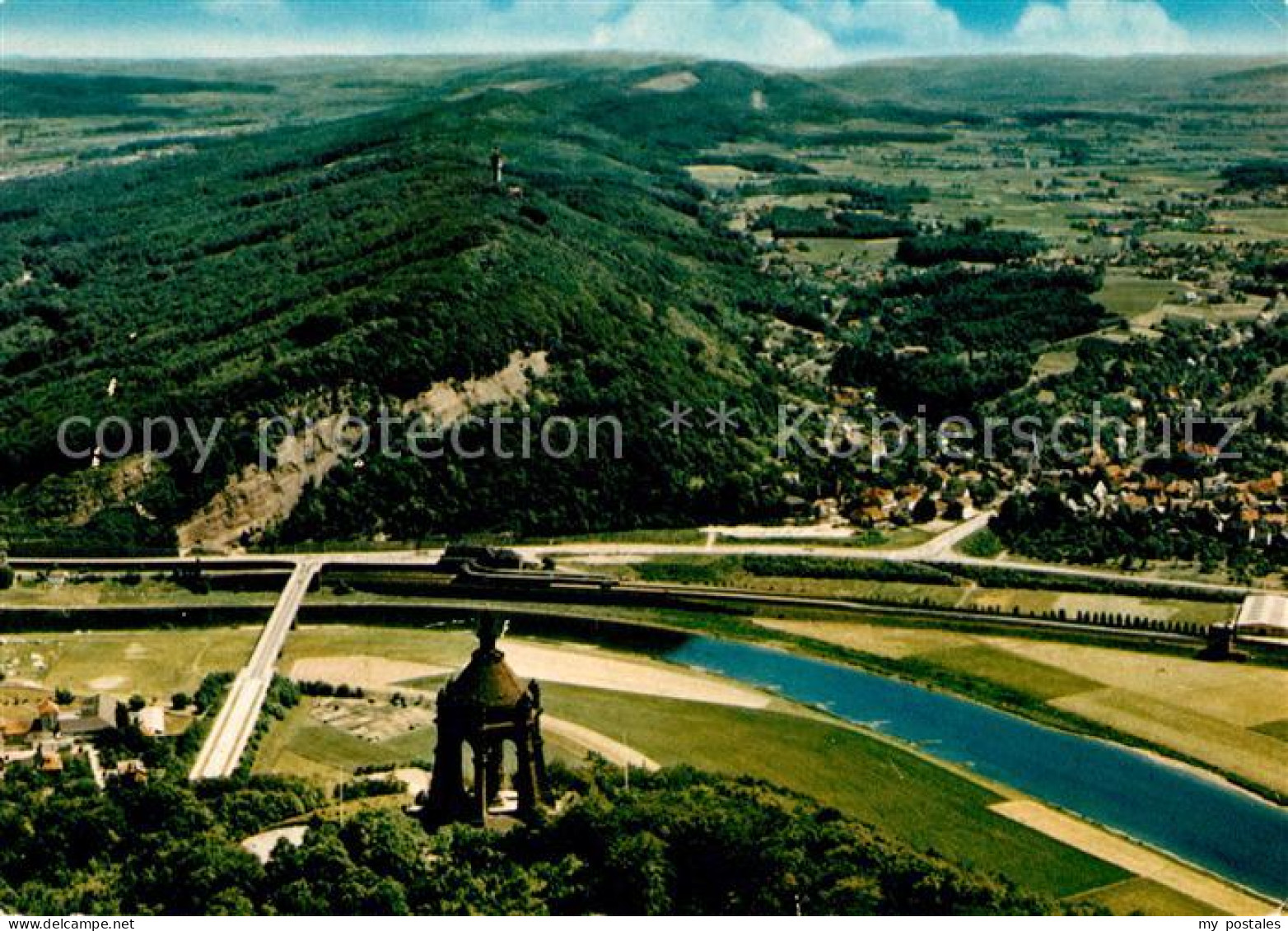 73106303 Porta Westfalica Fliegeraufnahme Kaiser Wilhelm Denkmal Porta Westfalic - Porta Westfalica