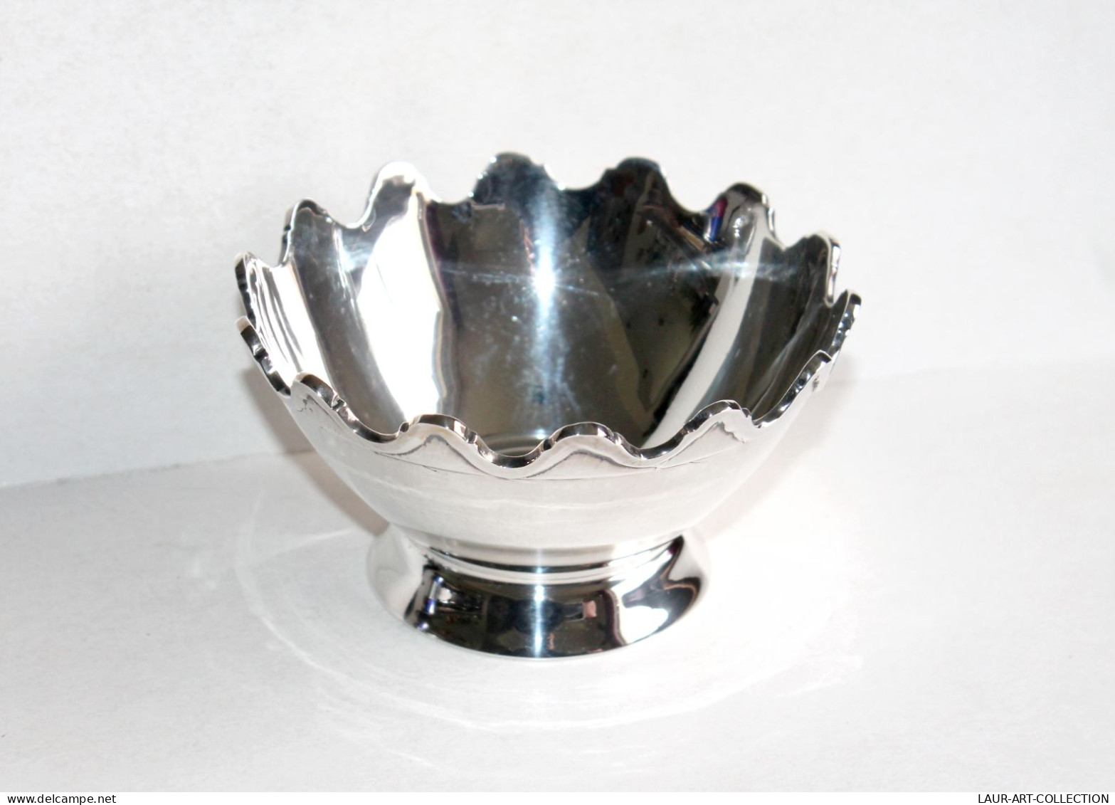 JOLI BOL SUR PIEDOUCHE, COUPELLE COUPE DRAGEOIR En METAL ARGENTÉ A BORD POLYLOBÉ / ART DE LA TABLE & DECORATIF (1102.21) - Silverware