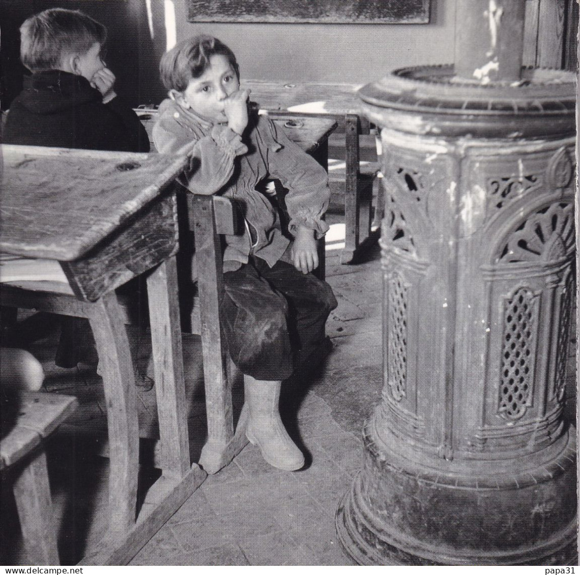 Prés Du Poêle  - Robert Doisneau - Noces