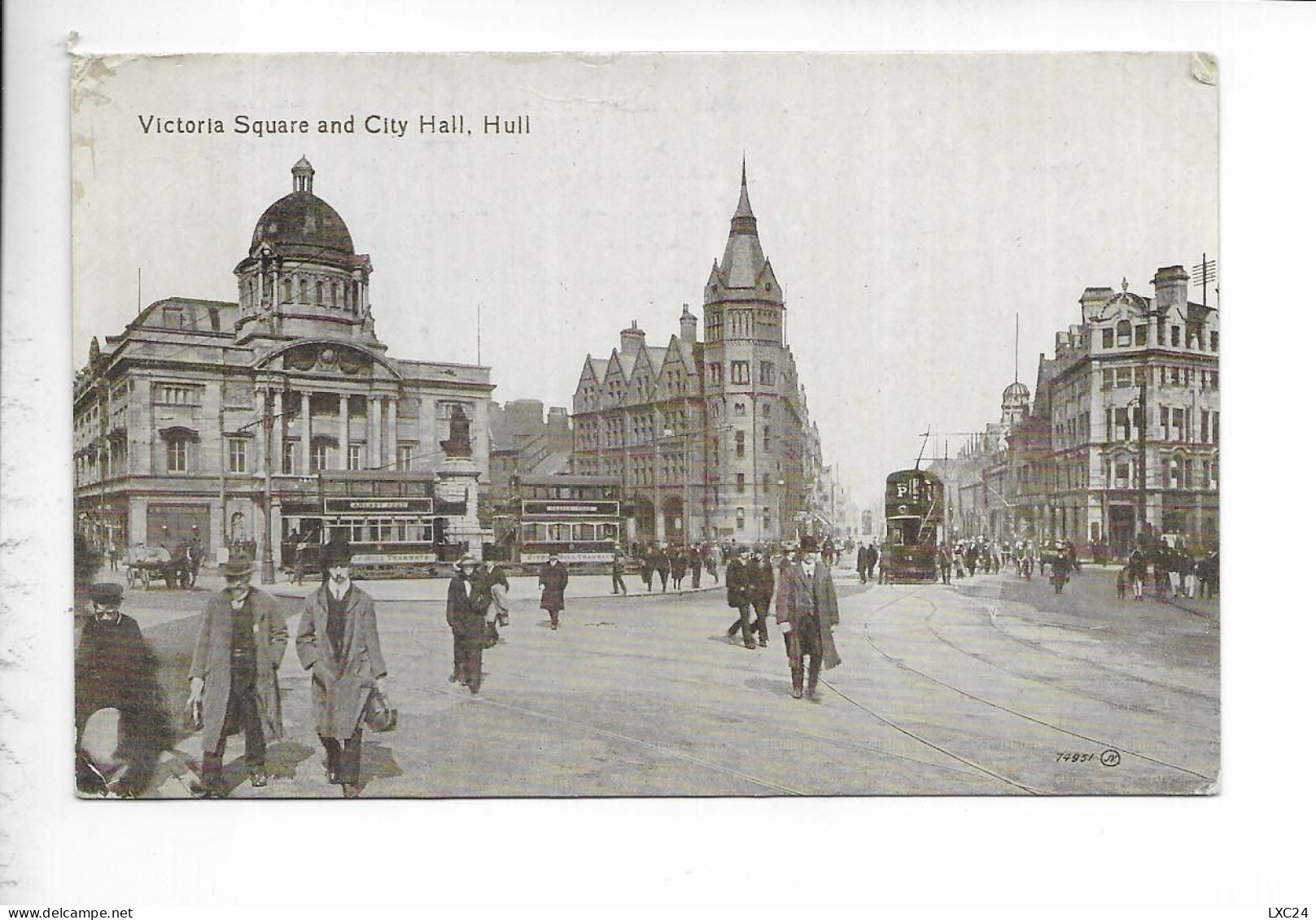 VICTORIA SQUARE AND CITY HALL. HULL. - Hull