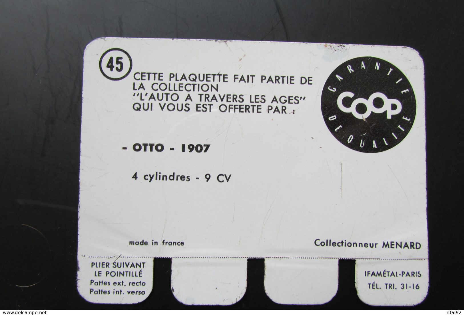 Plaque Publicitaire En Tôle "COOP" Série : "L' AUTO à Travers Les âges" - Tin Signs (vanaf 1961)