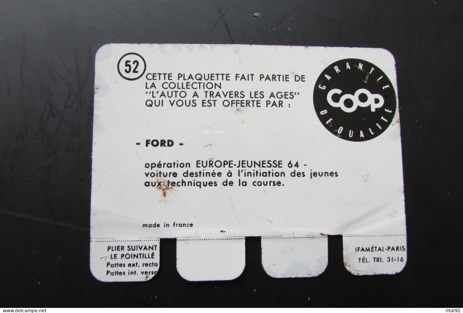 Plaque Publicitaire En Tôle "COOP" Série : "L' AUTO à Travers Les âges" - Plaques En Tôle (après 1960)