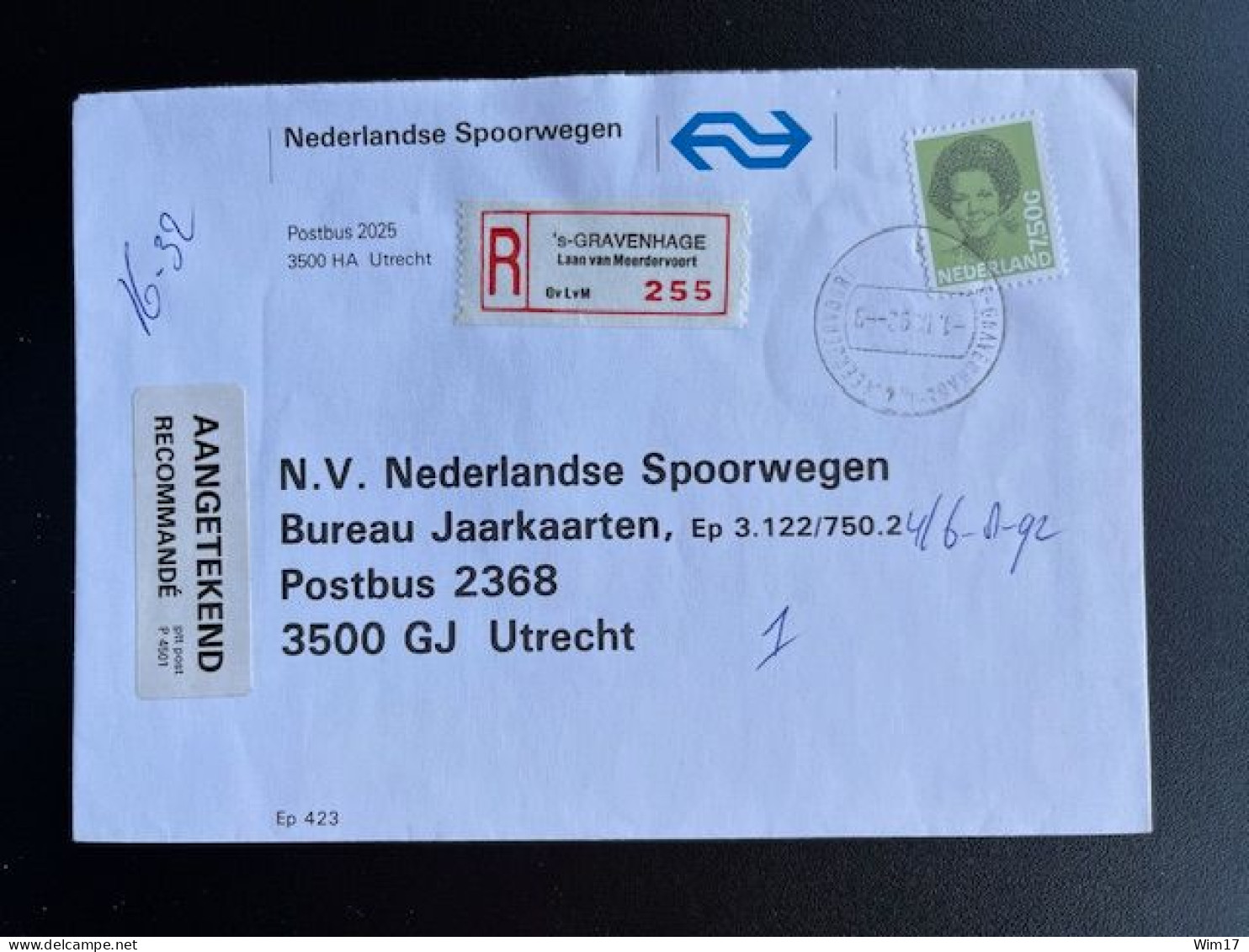 NETHERLANDS 1992 REGISTERED LETTER 'S GRAVENHAGE LAAN VAN MEERDERVOORT TO UTRECHT 01-09-1992 NEDERLAND AANGETEKEND - Storia Postale