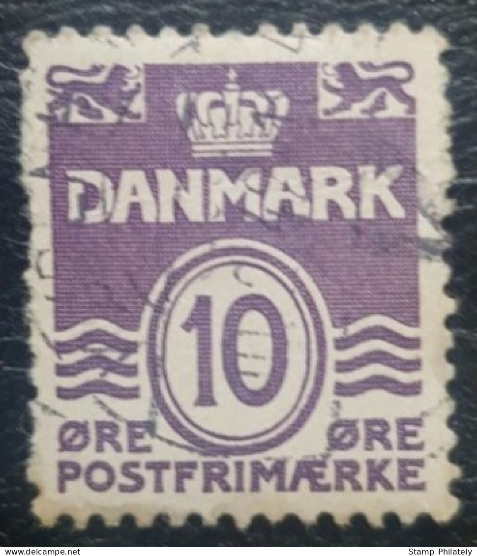 Denmark Wavy Lines 10 Classic Used Stamp - Sonstige & Ohne Zuordnung