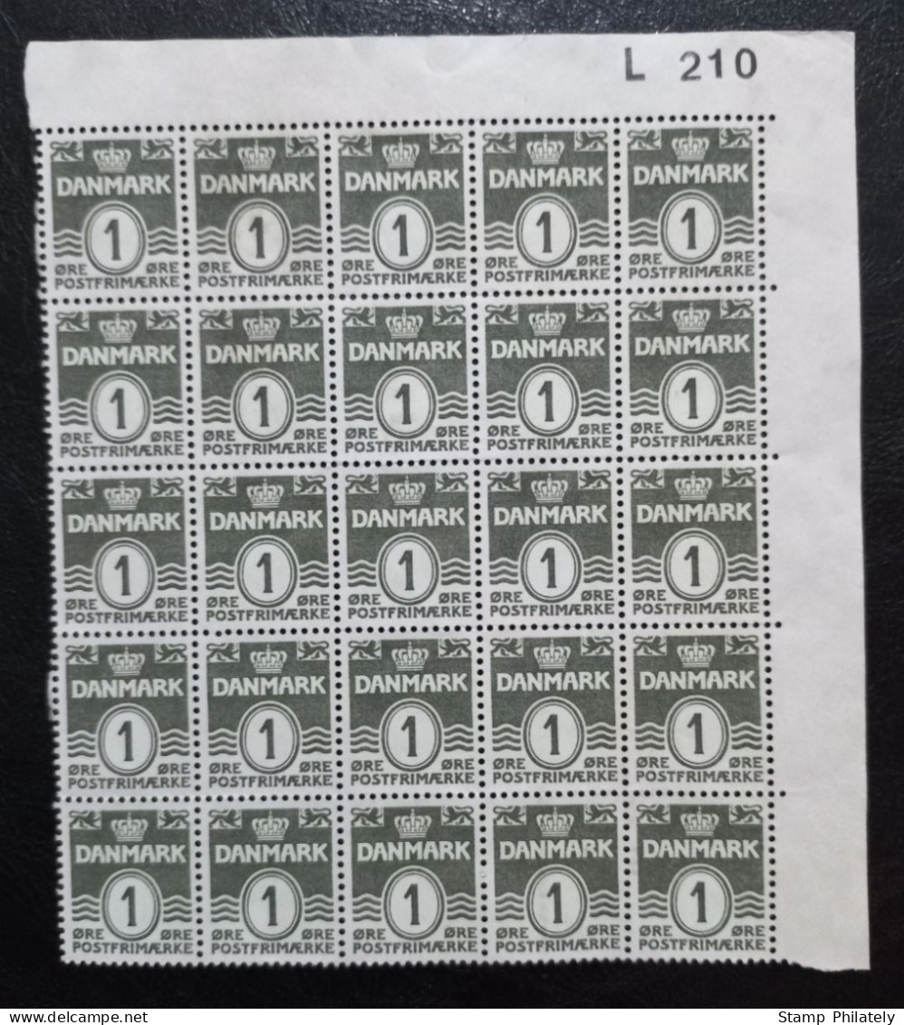 Denmark Wavy Lines Unused Block Stamps Mint No Gum (MNG) - Blocks & Sheetlets