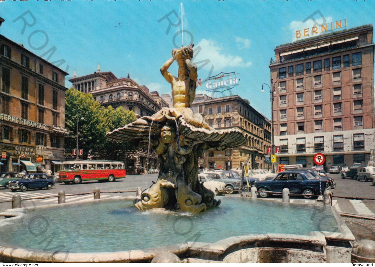 CARTOLINA  B24 ROMA,LAZIO-PIAZZA BARBERINI E FONTANA DEL BERNINI-MEMORIA,CULTURA,RELIGIONE,BELLA ITALIA,VIAGGIATA 1966 - Places & Squares