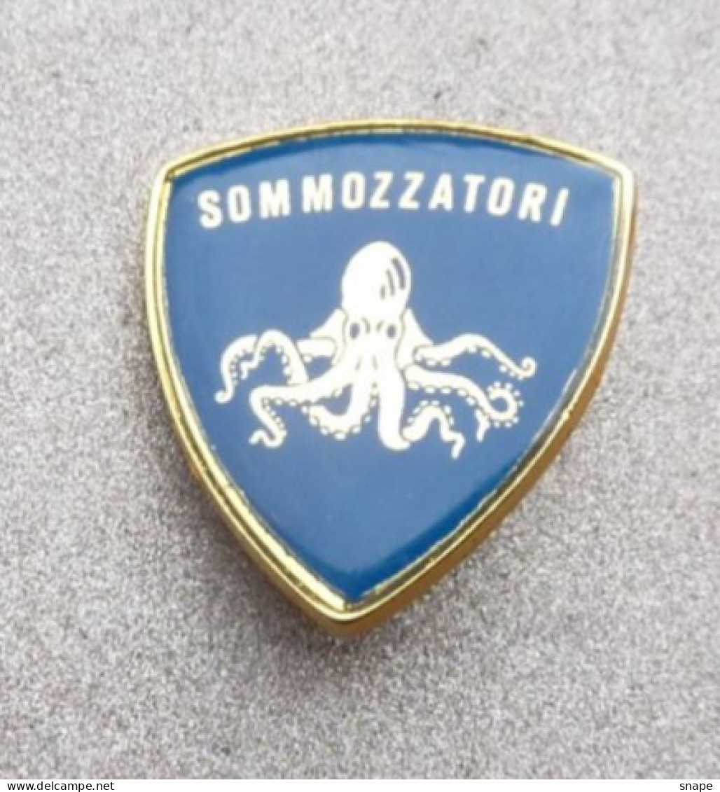 Distintivo Vetrificato - Polizia - Sommozzatore - PS - Usato Obsoleto - Italian Police Insignia (283) - Police & Gendarmerie