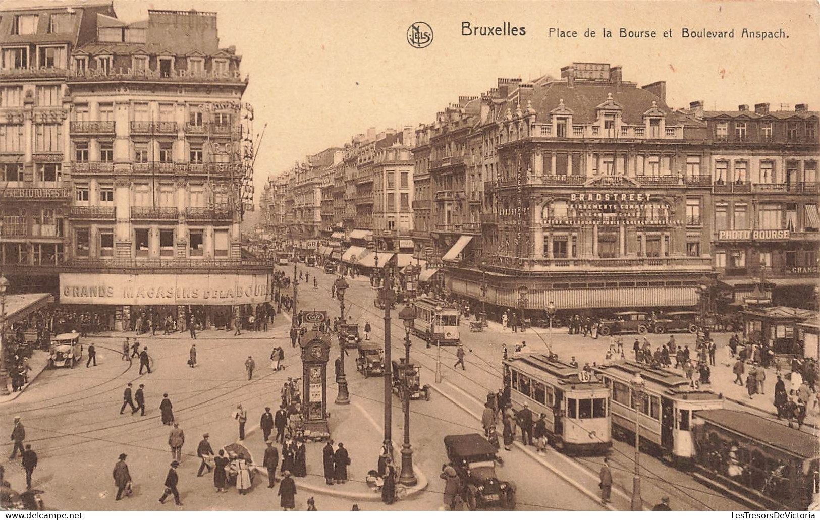 BELGIQUE - Bruxelles - Vue Sur La Place De La Bourse Et Boulevard Anspach - Animé - Carte Postale Ancienne - Plazas