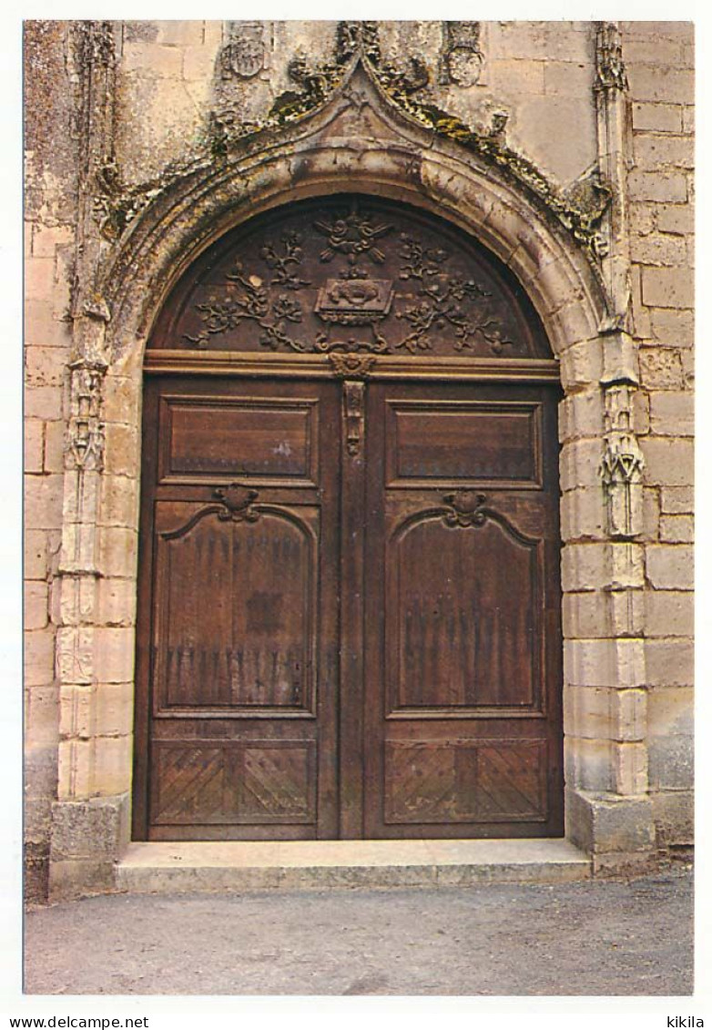 CPSM / CPM 10.5 X 15 Deux Sèvres CELLES-sur-BELLE  Portail De L'église - Celles-sur-Belle
