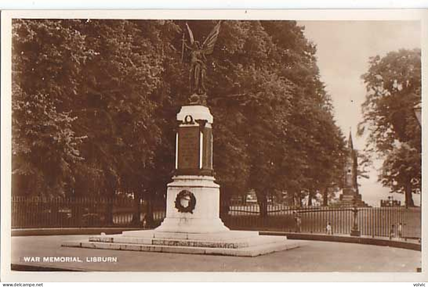 IRLANDE  - LISBURN - War Mémorial - Autres & Non Classés