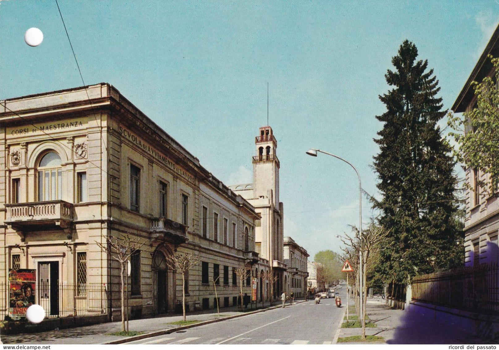 Cartolina Seveso ( Monza ) Via Vittorio Veneto - Monza