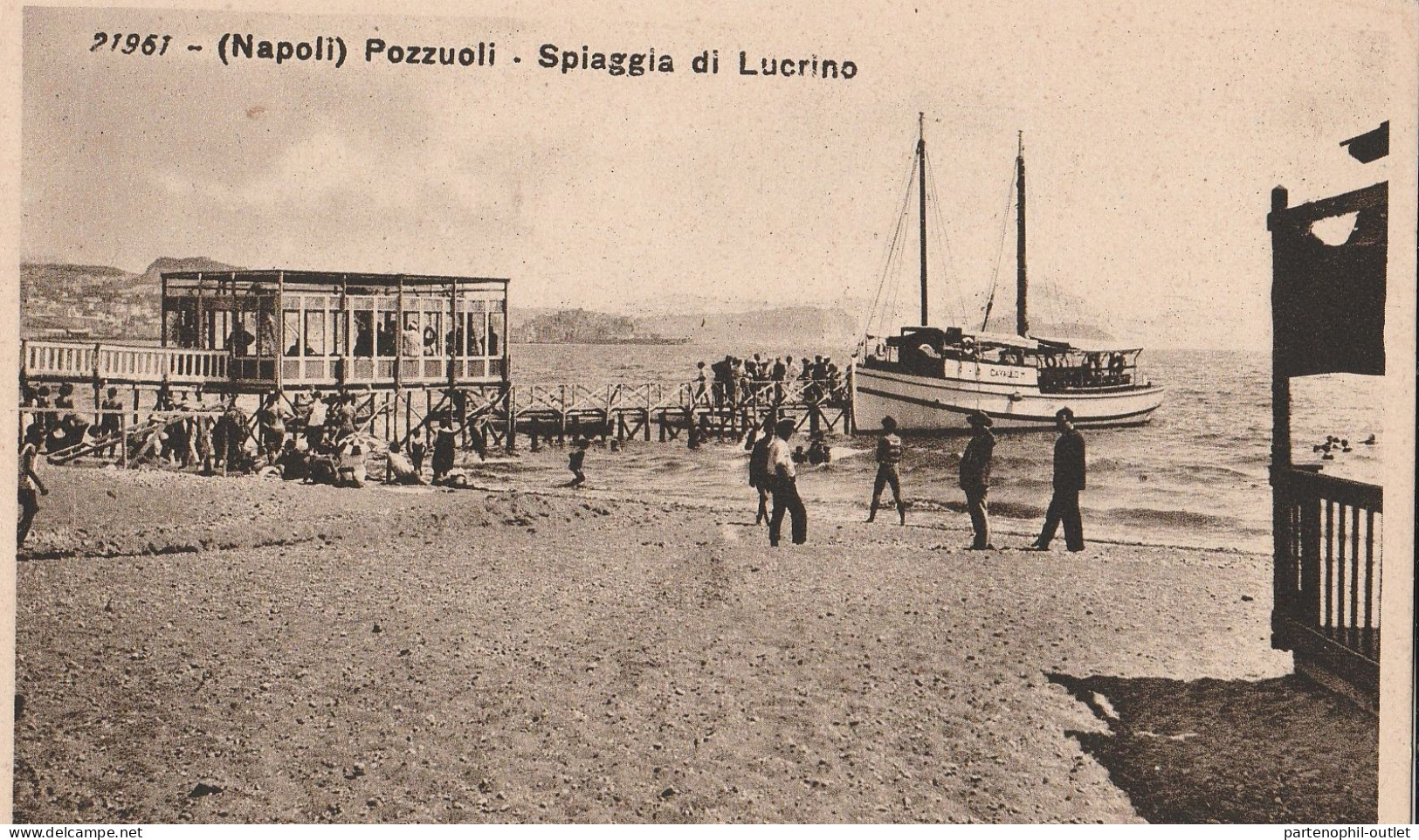 Cartolina - Postcard / Non Viaggiata  /  Pozzuoli - Spiaggia Di Lucrino - Pozzuoli