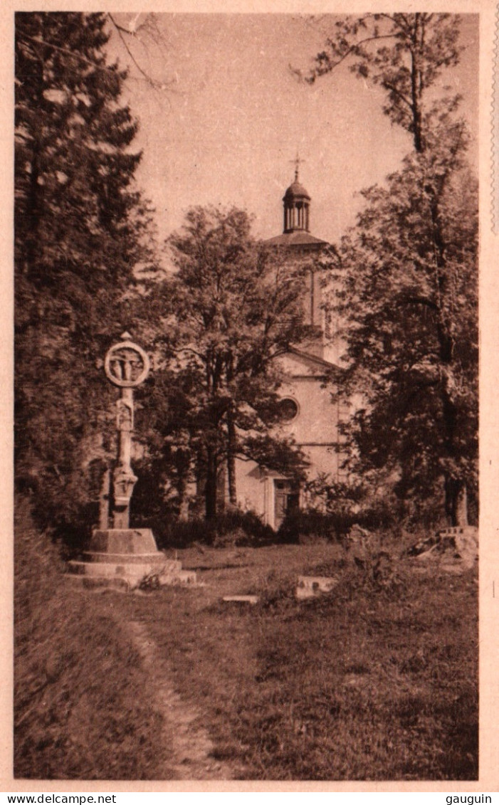 CPA - CHATENOIS - L'église Et La Vieille Croix - Edition Barrot (affranchissement TP) - Chatenois