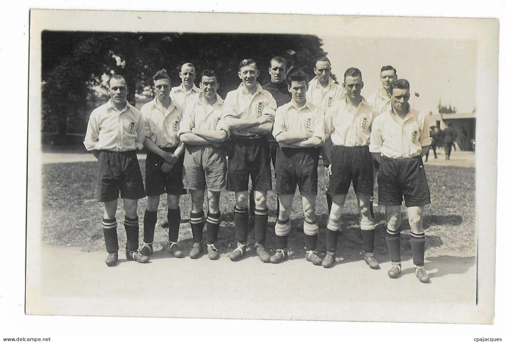 FOOTBALL : EQUIPE D' ANGLETERRE AYANT RENCONTRE LA FRANCE  EN 1926 . - Altri & Non Classificati