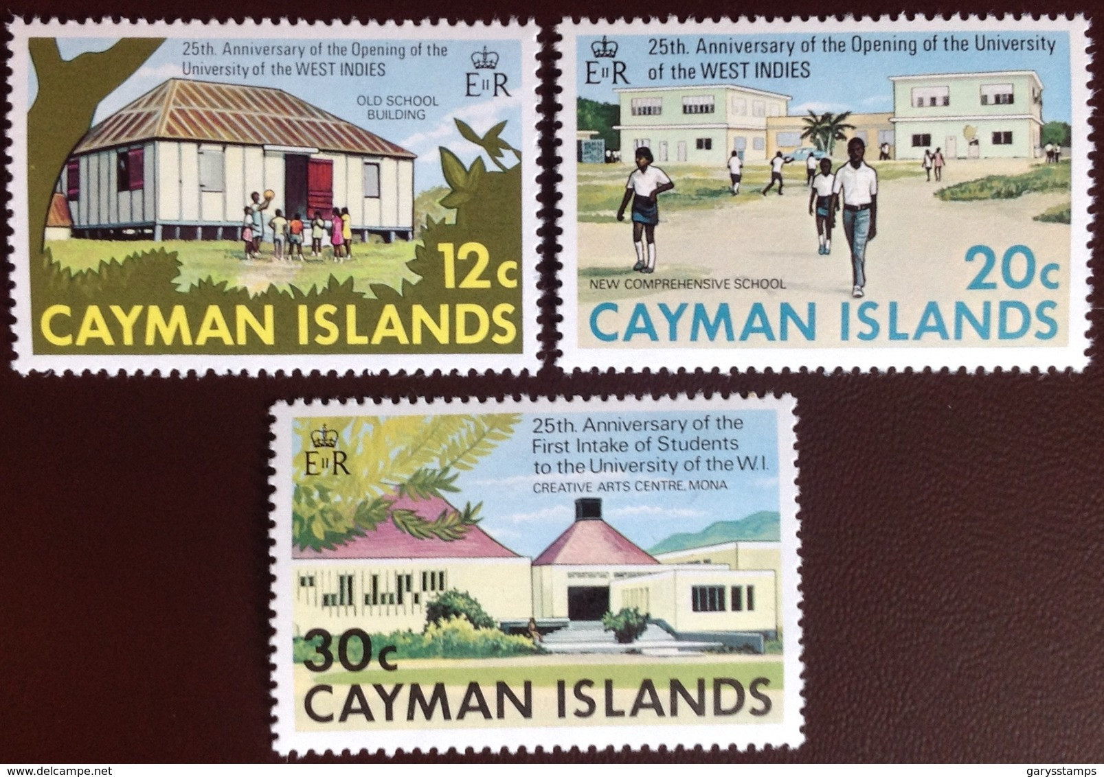 Cayman Islands 1974 University Anniversary MNH - Kaimaninseln