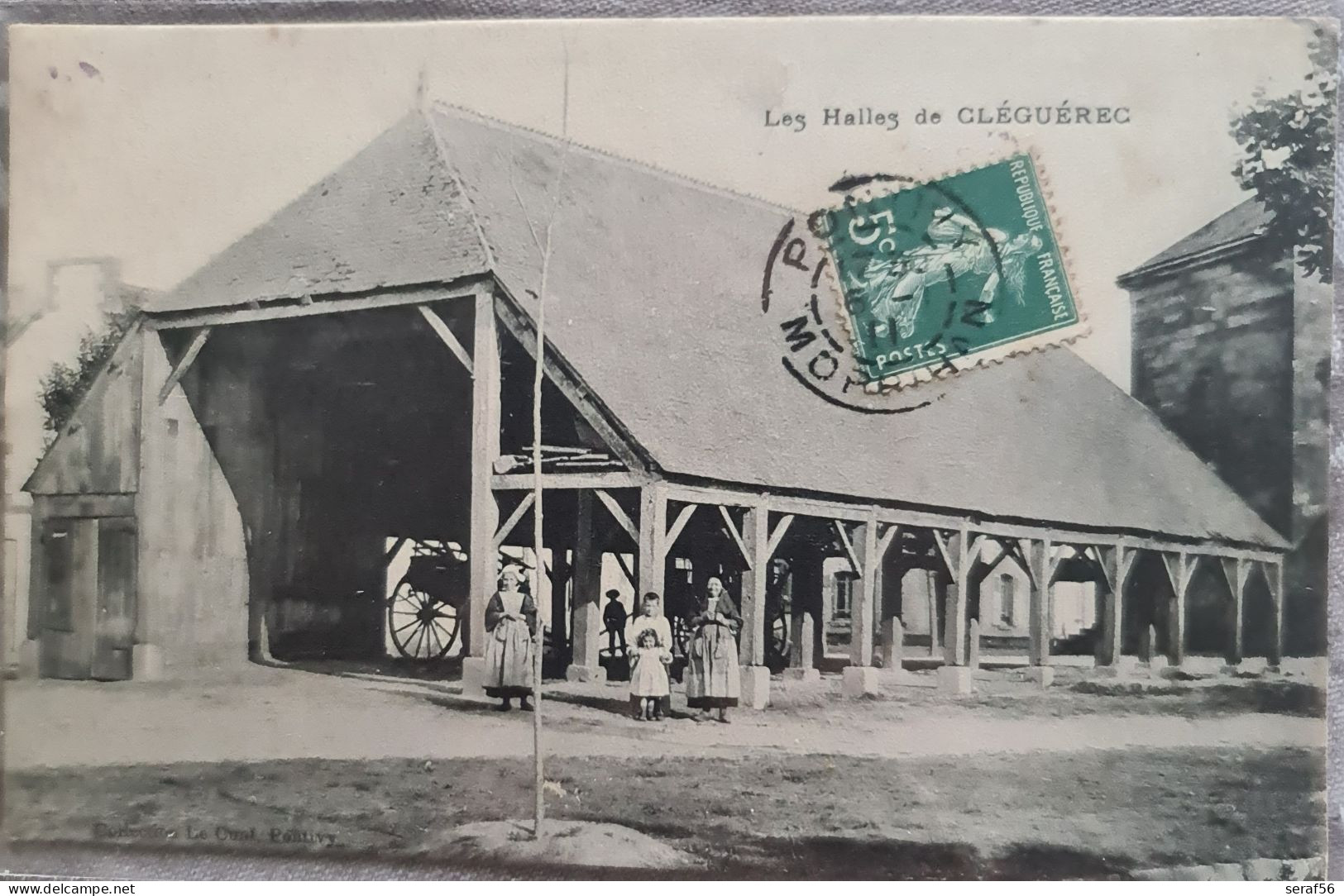 56 Morbihan Cléguérec Les Halles Belle Carte Animée Et Rare - Cleguerec