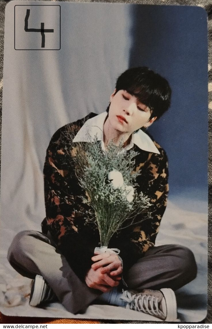 Photocard BTS  2022 January Issue Suga - Varia