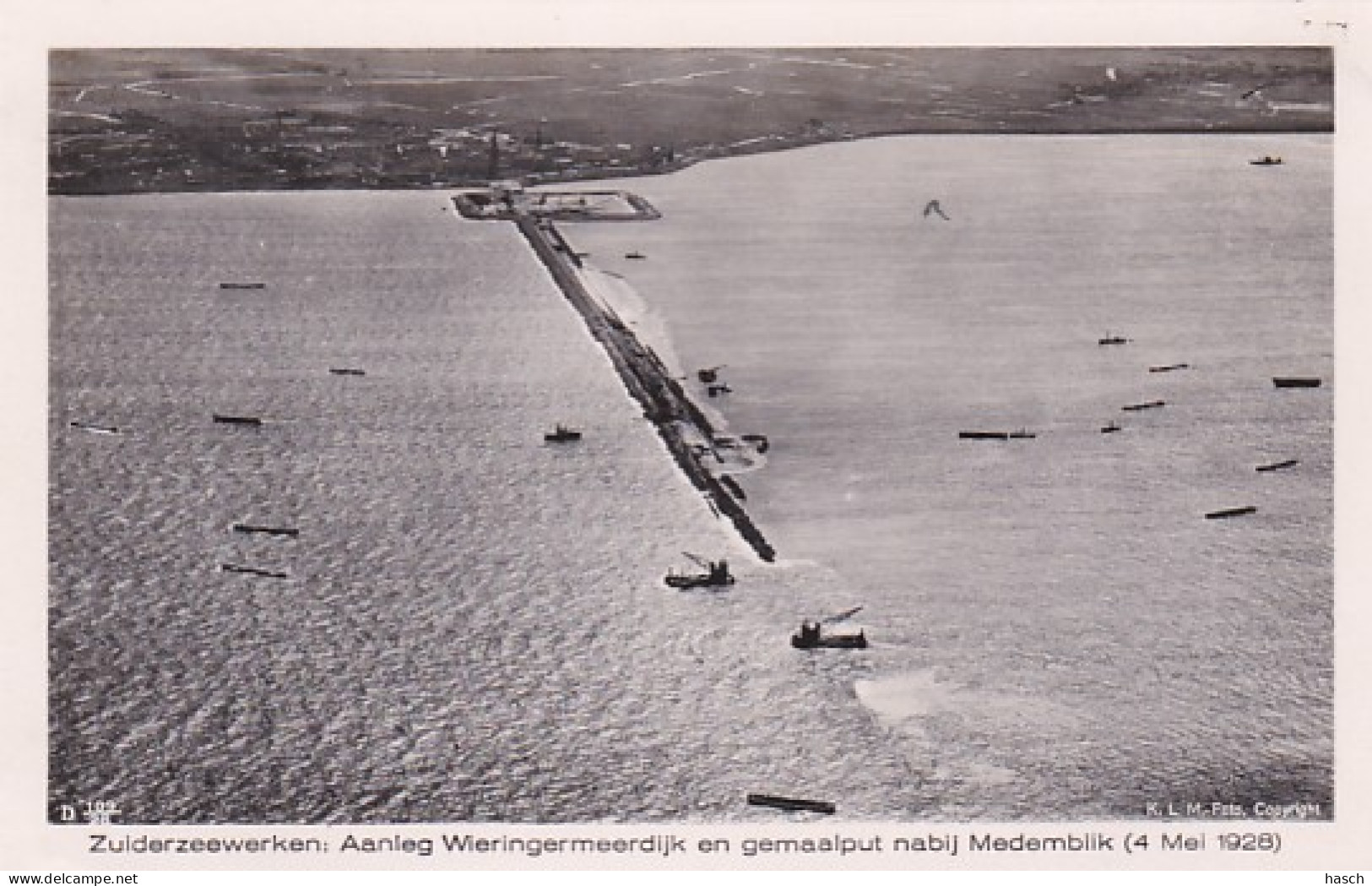 486744Zuiderzeewerken, Aanleg Wieringerdijk En Gemaalput Nabij Medemblik (4 Mei 1928)  - Den Oever (& Afsluitdijk)