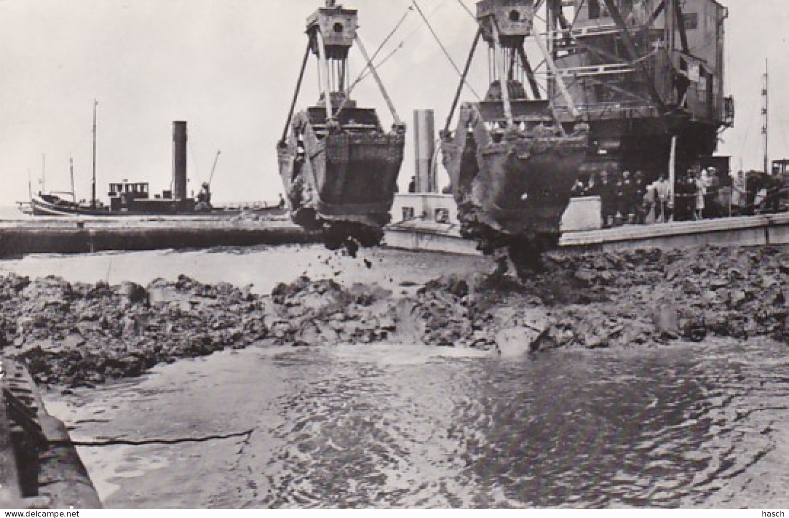 486758De Sluiting Van Het Sluisgat Vlieter Op 28 Mei 1932, Te 13,02 Uur.  - Den Oever (& Afsluitdijk)