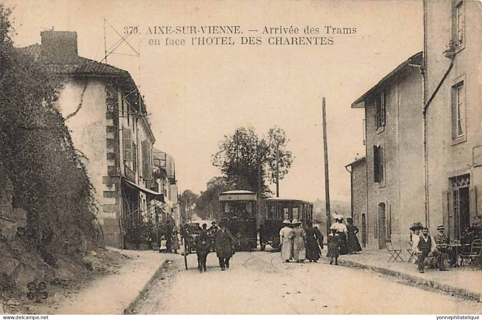 87 - HAUTE-VIENNE - AIXE-SUR-VIENNE - Arrivée Des Trams - En Face De L'hôtel Des Charentes -10178 - Aixe Sur Vienne