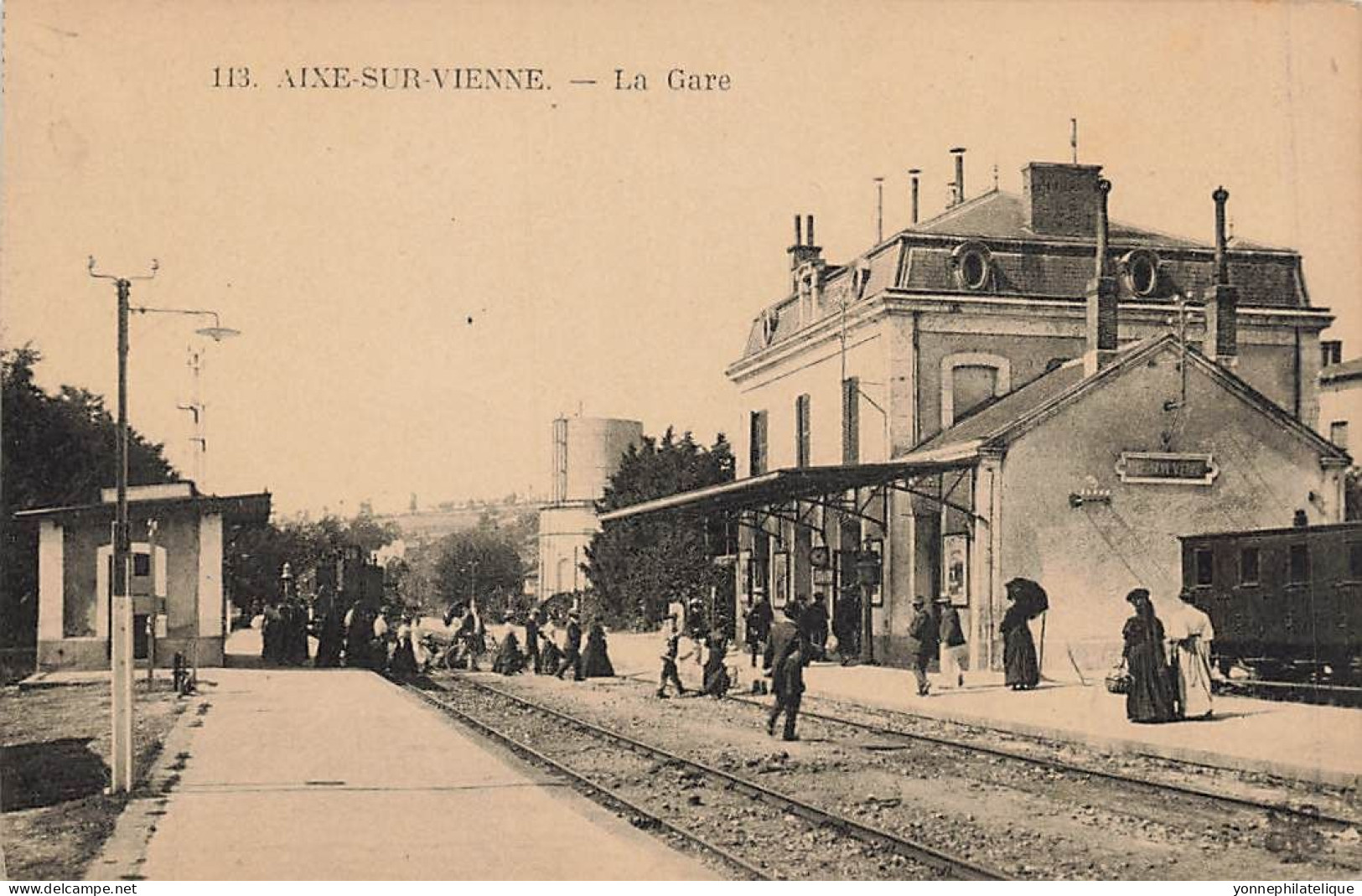 87 - HAUTE-VIENNE - AIXE-SUR-VIENNE - La Gare - Vue Sur Les Voies - Animation - Non Circulée - 10181 - Aixe Sur Vienne