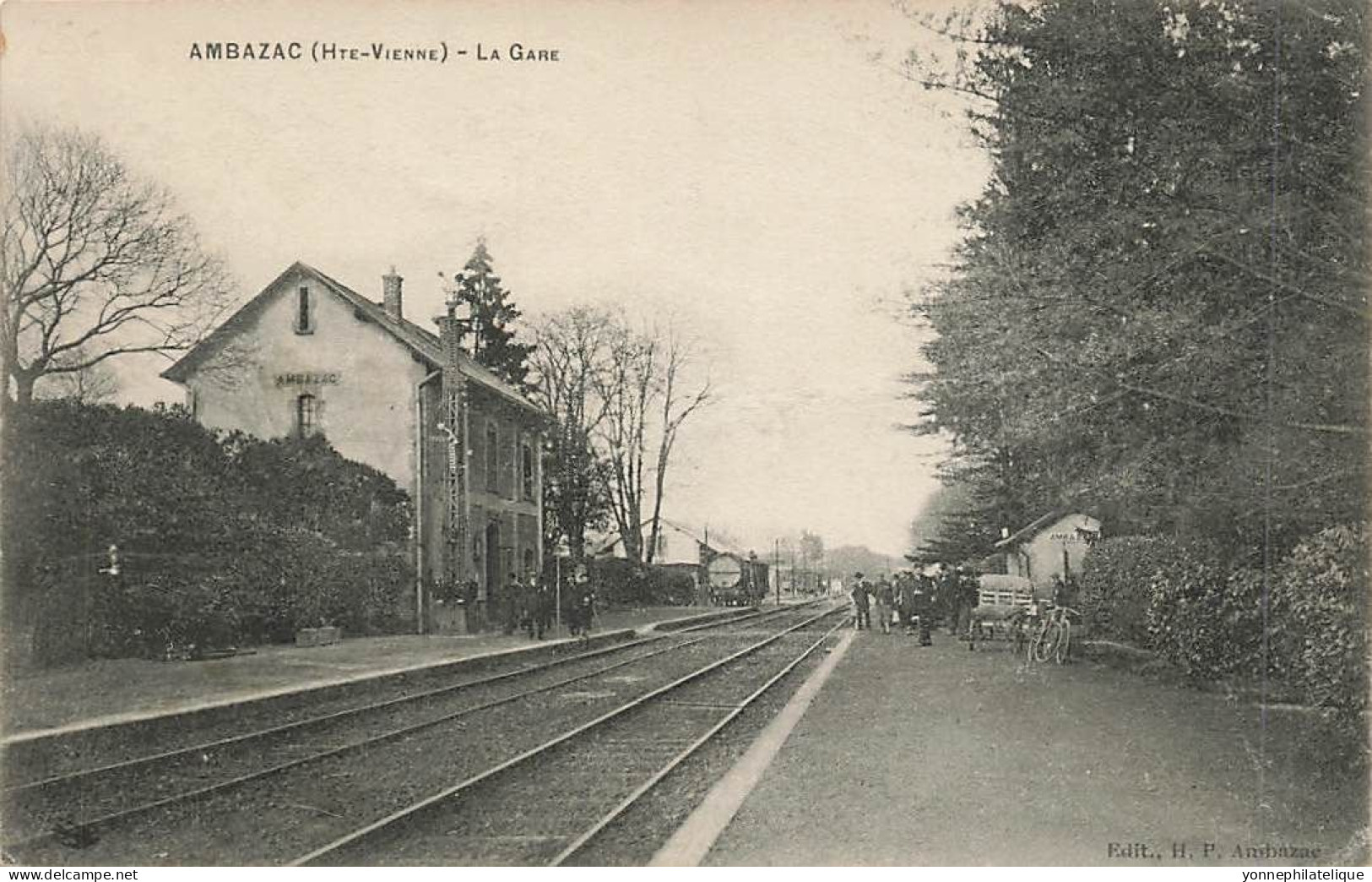 87 - HAUTE-VIENNE - AMBAZAC - La Gare - Vue Sur Les Voies - 10188 - Ambazac