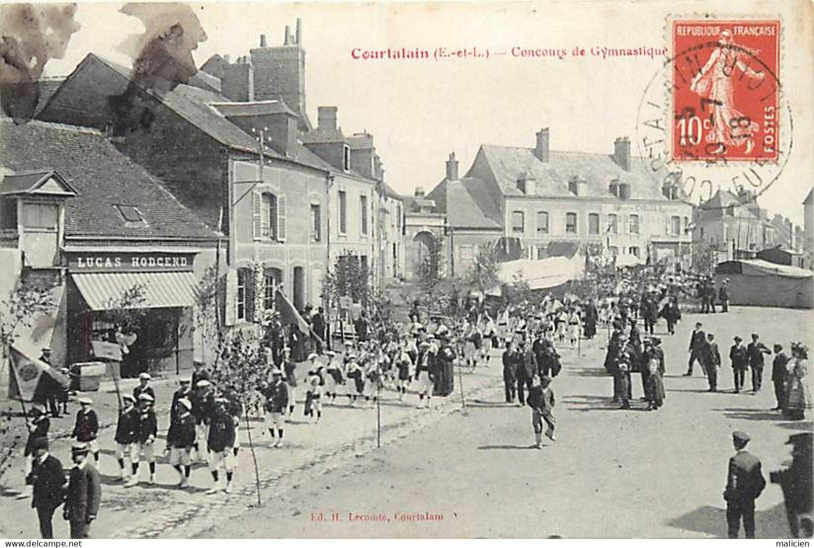 - Eure Et Loir -ref-A413- Courtalain - Concours De Gymnastique - Défilé Des Gymnastes - Magasin Lucas Hodgend - Courtalain