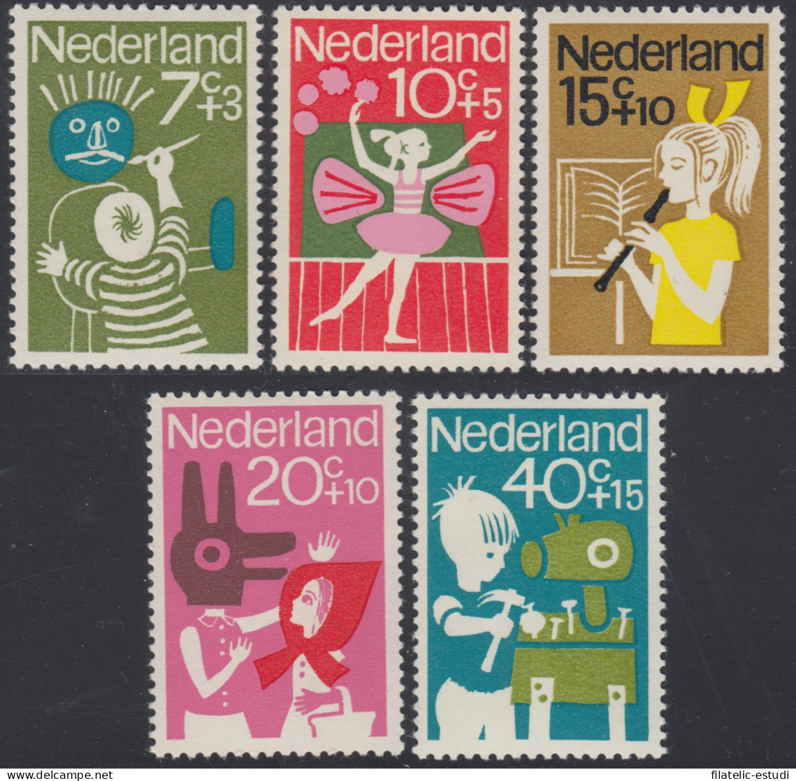 Holanda  Netherlands 804/08 - 1964 Por Los Niños Desheredados Y Enfermos Ilust - Autres & Non Classés