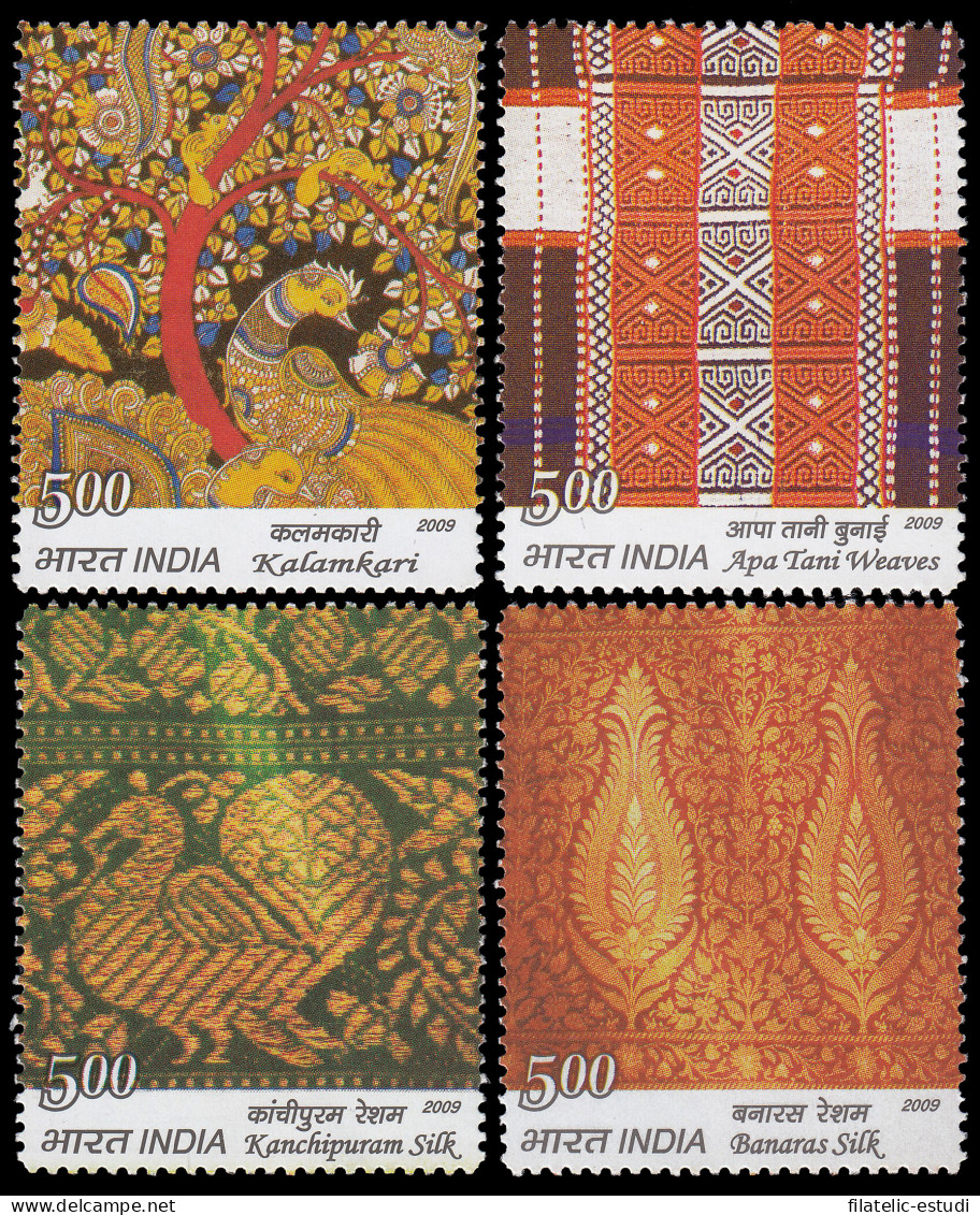 India 2208/11 2009 Tejidos Tradicionales MNH - Autres & Non Classés