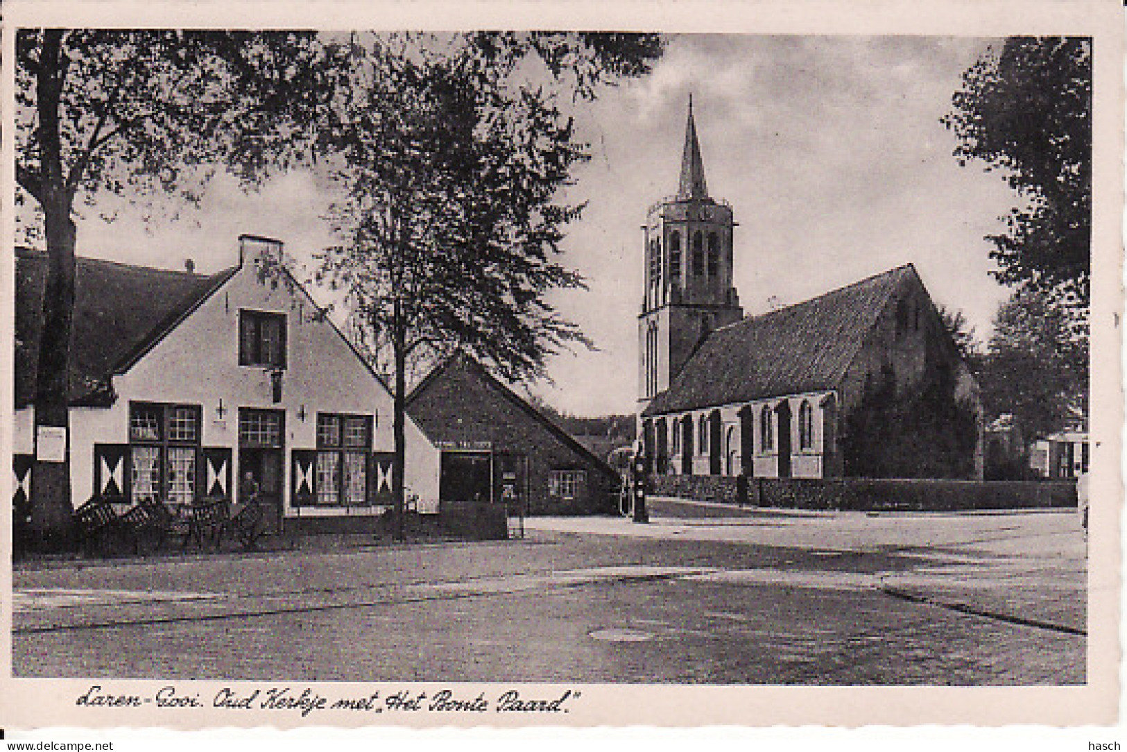 2769	42	Laren - Gooi, Oud Kerkje Met ,,Het Bonte Paard’’ (poststempel 1941)  - Laren (NH)