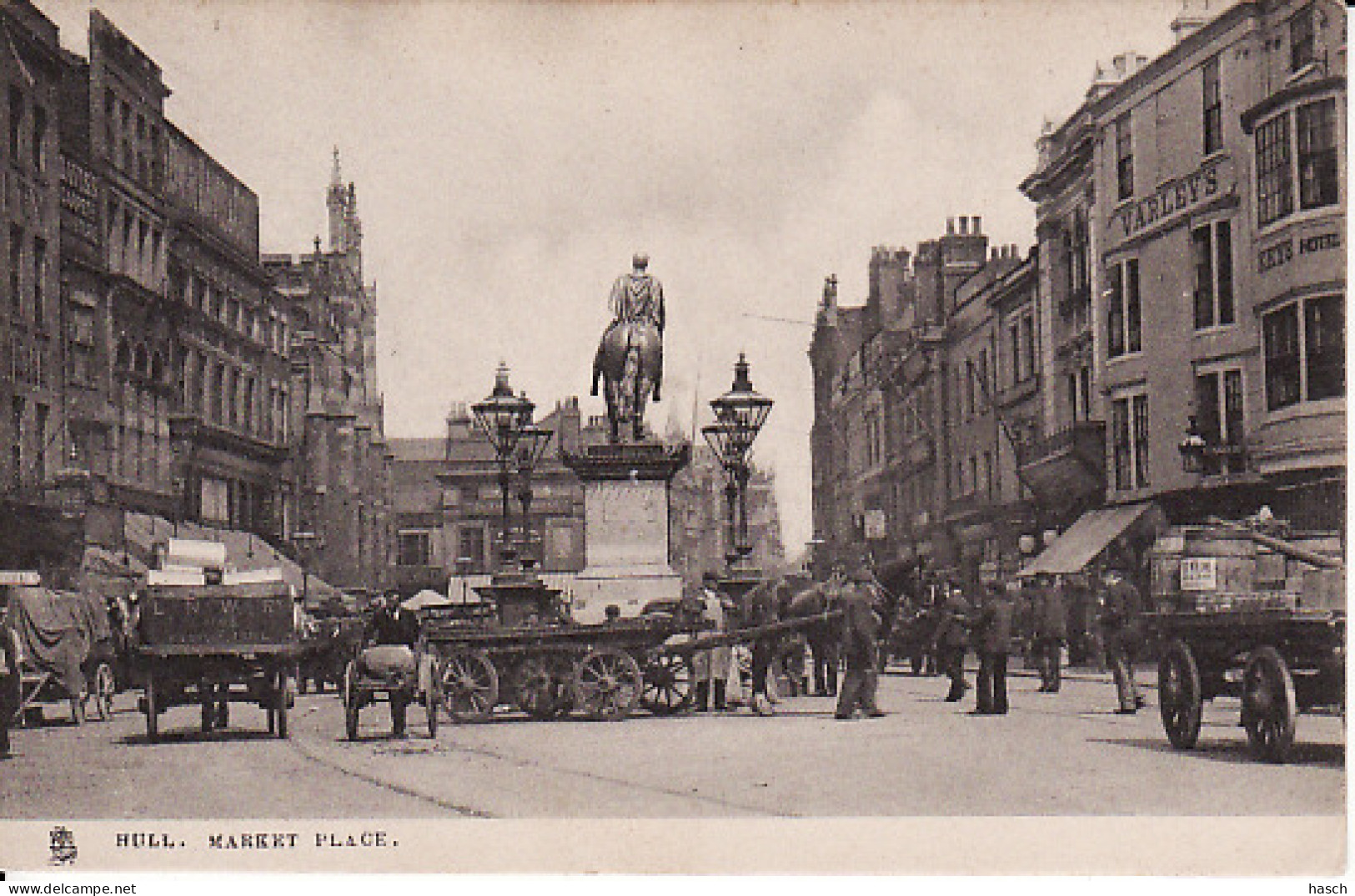 2780	7	Hull, Market Place (see Corners) - Hull