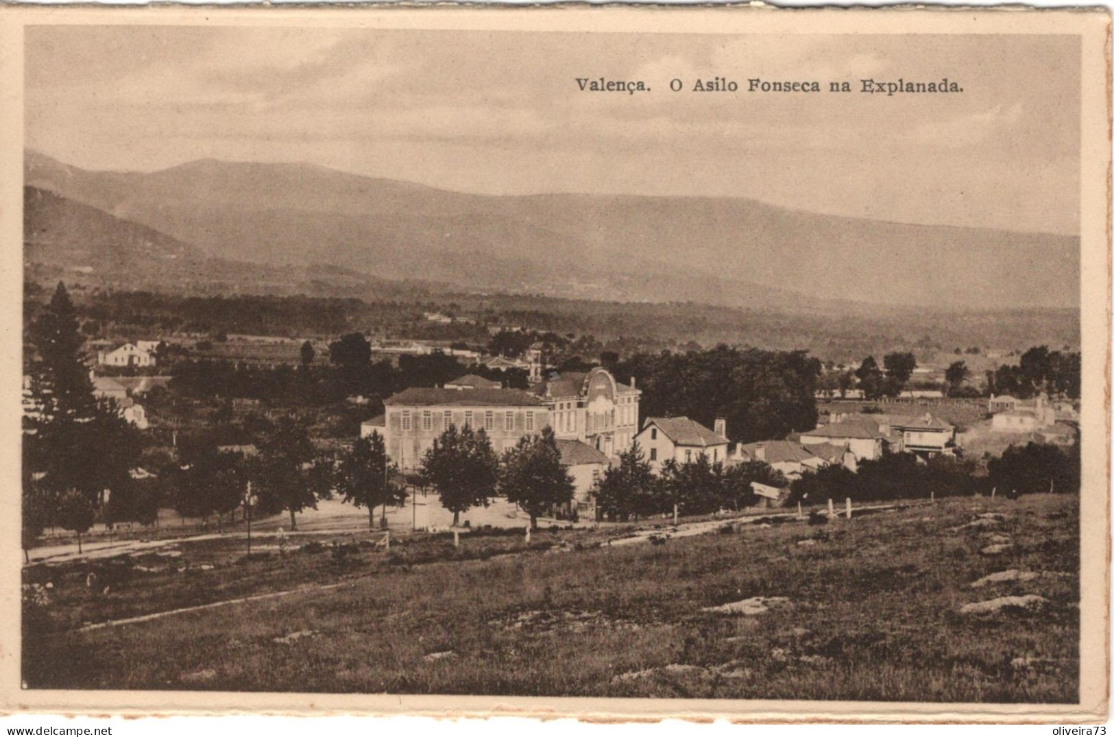 VALENÇA - O Asilo Fonseca Na Explanada - Viana Do Castelo