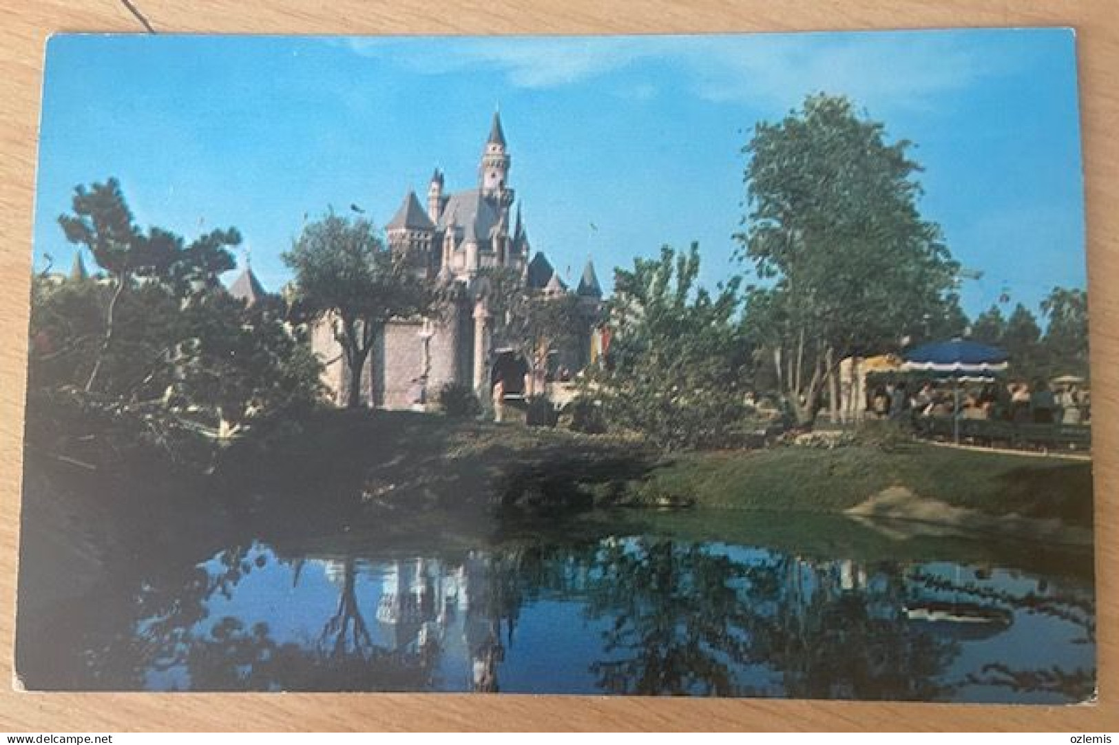 DISNEYLAND THE MAGIC KINGDOM ,BEAUTY CASTLE ,POSTCARD - Anaheim