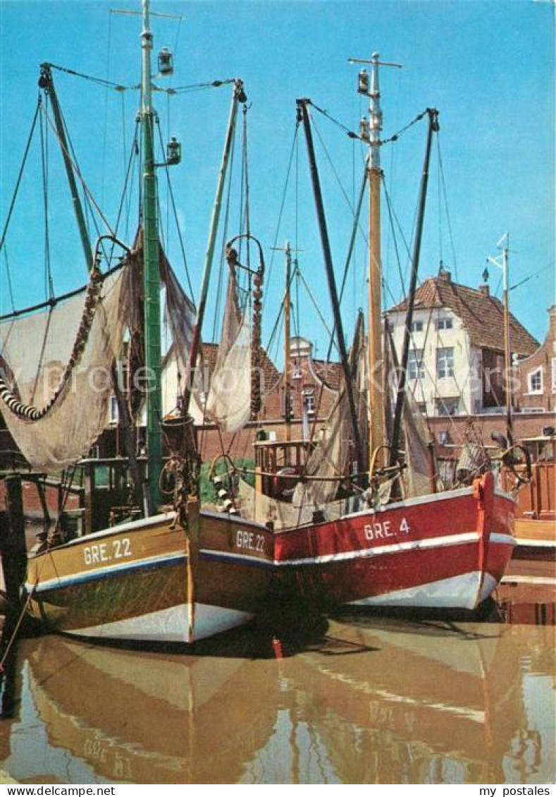 73082432 Greetsiel Hafen Fischerboote Greetsiel - Krummhoern