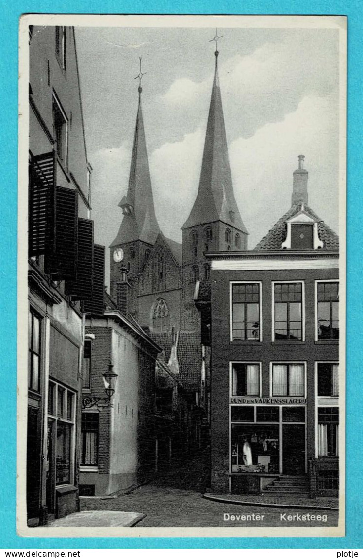 * Deventer (Overijssel - Nederland) * (Uitg H. Hartman, Zwolle) Kerksteeg, Slagerij, Boucherie, église, Church - Deventer