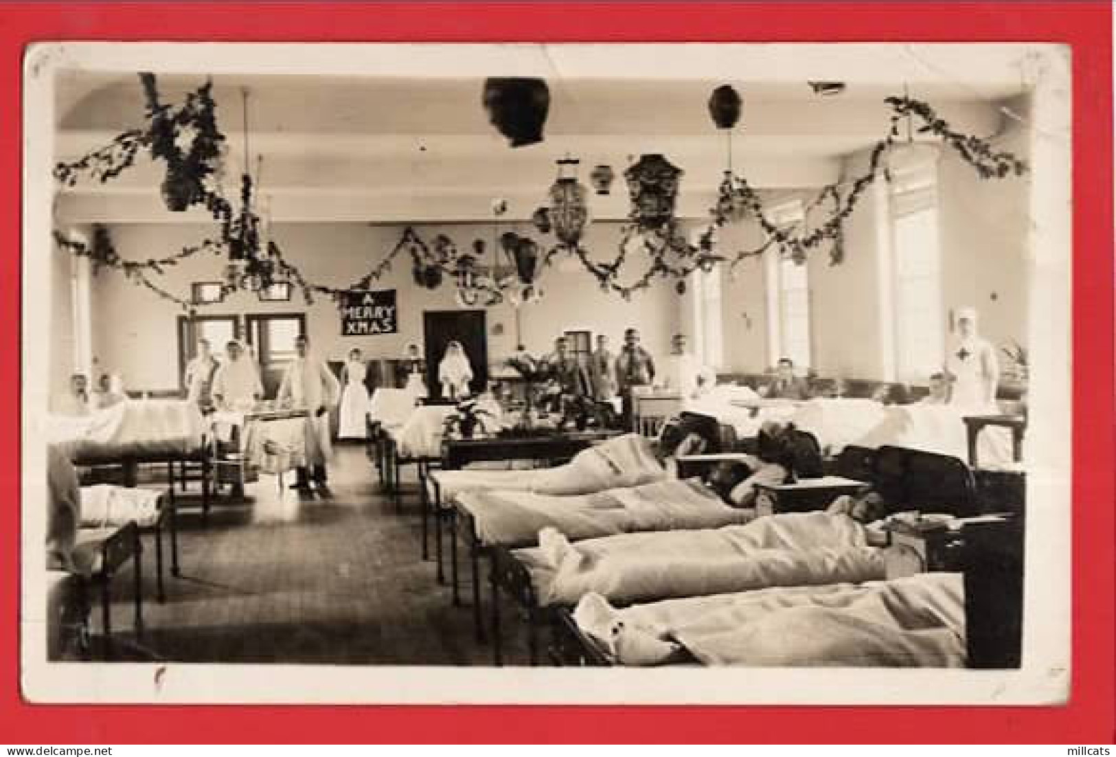 WORLD WAR ONE  MILITARY HOSPITAL    + RED CROSS NURSE + WOUNDED BLUES  CHRISTMAS SCENE   RP - Croix-Rouge