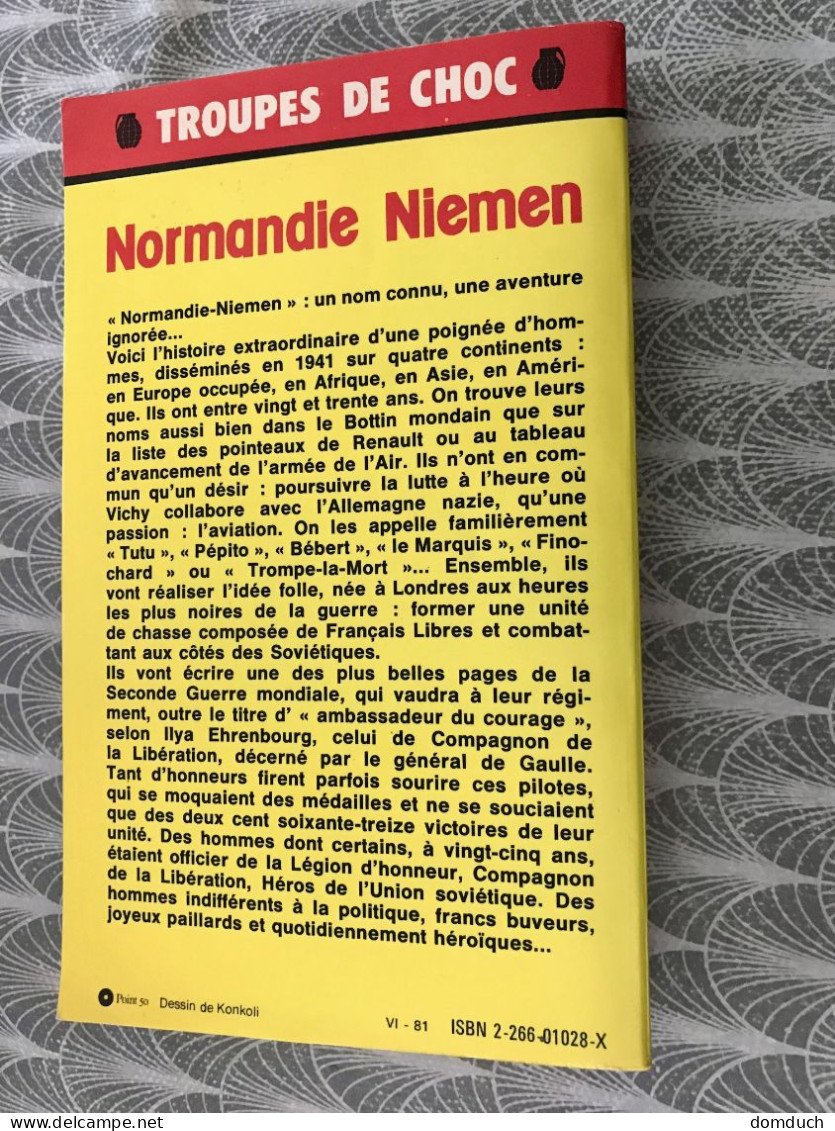 PRESSES POCKET Guerre N° 1685  TROUPES DE CHOC  NORMANDIE NIEMEN    Yves COURRIERE - Historic