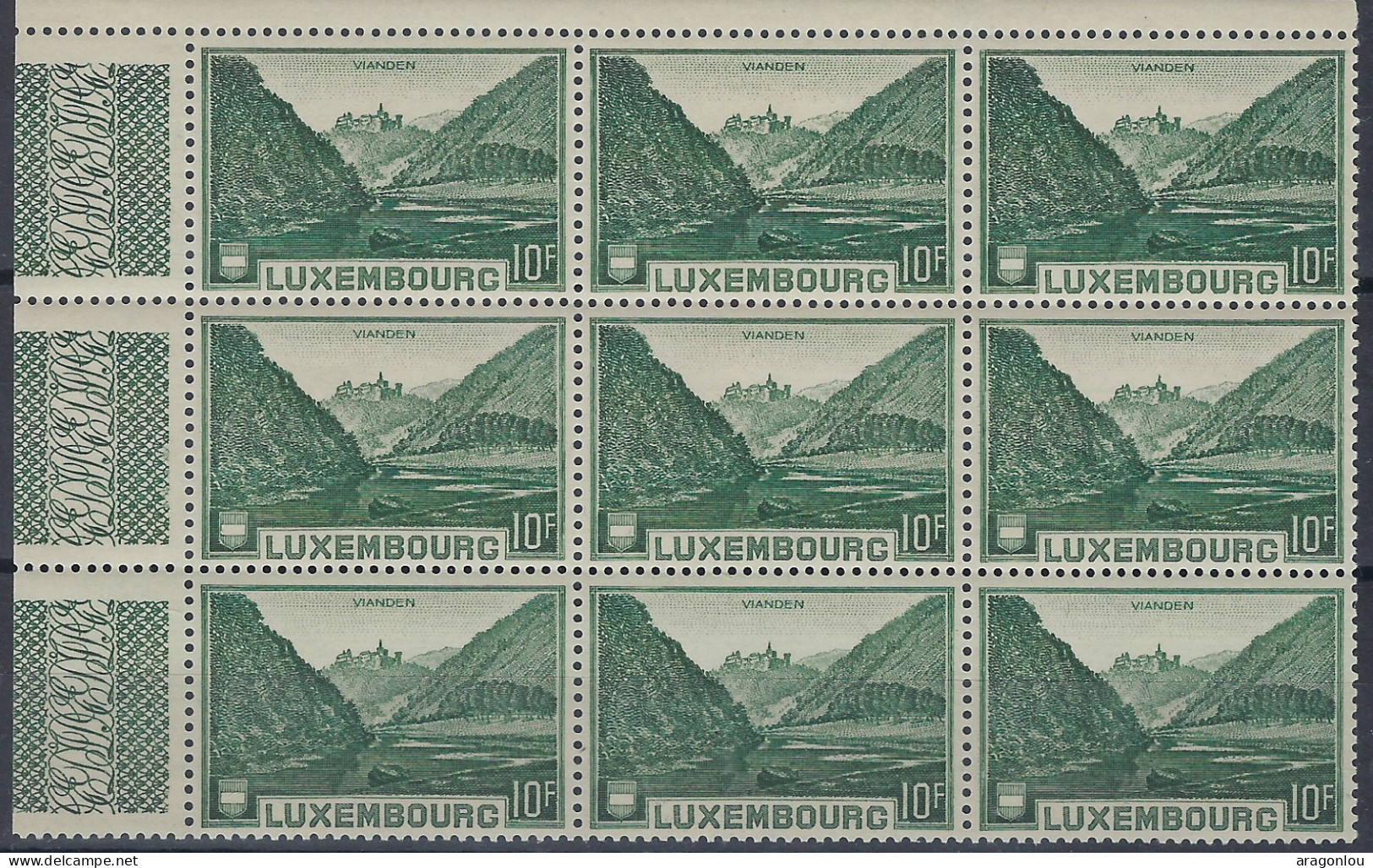 Luxembourg - Luxemburg -Timbres  - 1935  Bloc à 9 X 10 Fr.   MNH**  Vallée De L'Our , Château De Vianden - Blocs & Hojas