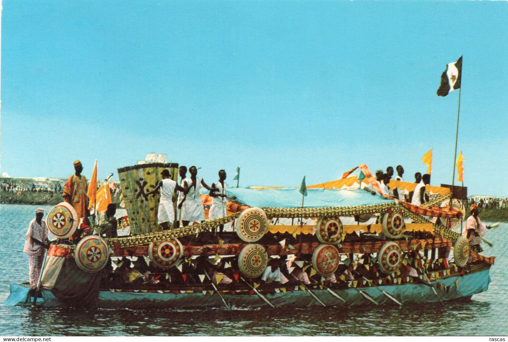 CPM - P - NIGERIA - CEREMONIAL BOAT DURING REGATTA - Nigeria