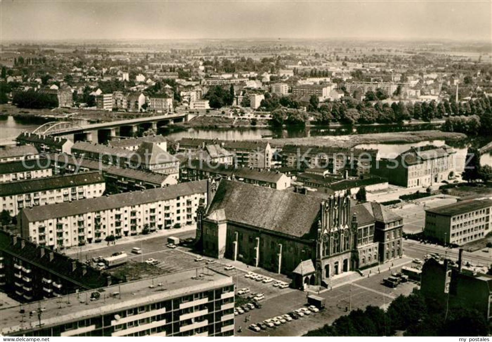 73045325 Frankfurt Oder Blick Vom Hochhaus Am Platz Der Republik Auf Das Rathaus - Frankfurt A. D. Oder