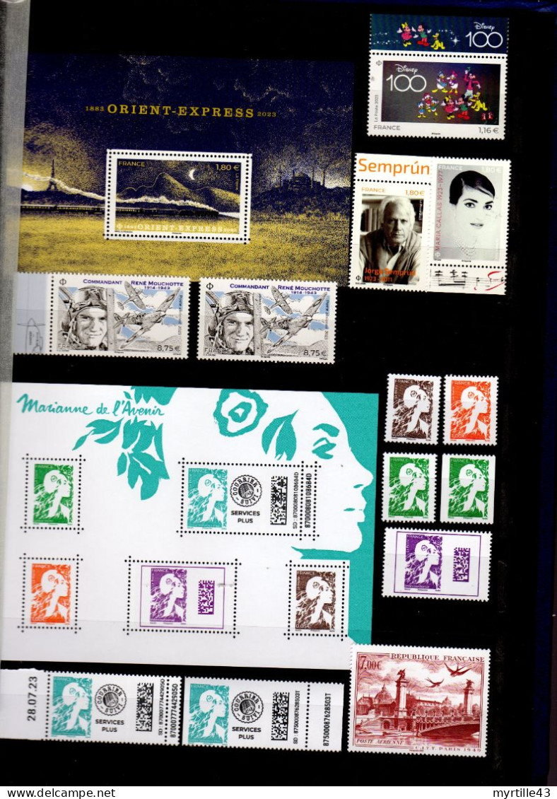 Année complète des timbres gommés de 2023 + L'affiche Pont le Valentré + Bloc grand Trianon + Bloc NFT + Philagenda ...