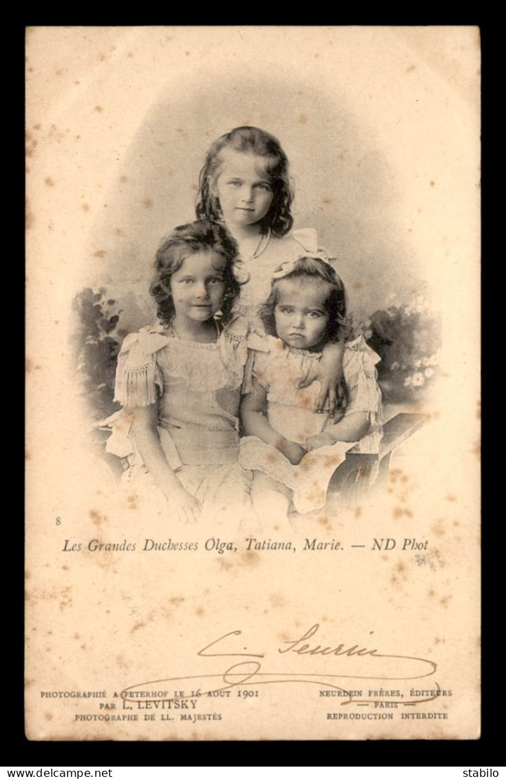 FAMILLE IMPERIALE RUSSE - LES GRANDES DUCHESSES OLGA, TATIANA ET MARIE - PHOTO L. LEVITSKY, PETERHOF , LE  16 AOUT 1901 - Königshäuser