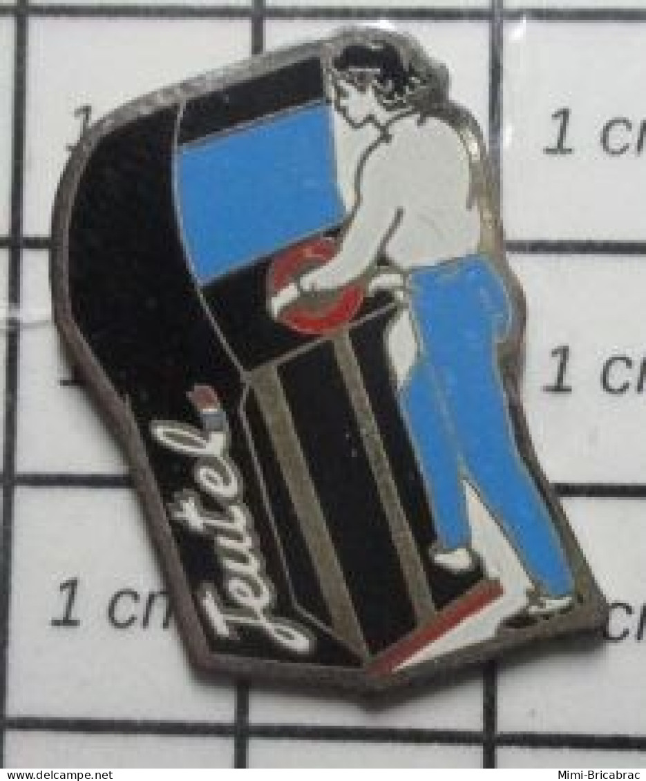 1018B Pin's Pins / Beau Et Rare / JEUX / JEU D'ARCADES JEUTEL - Casinos