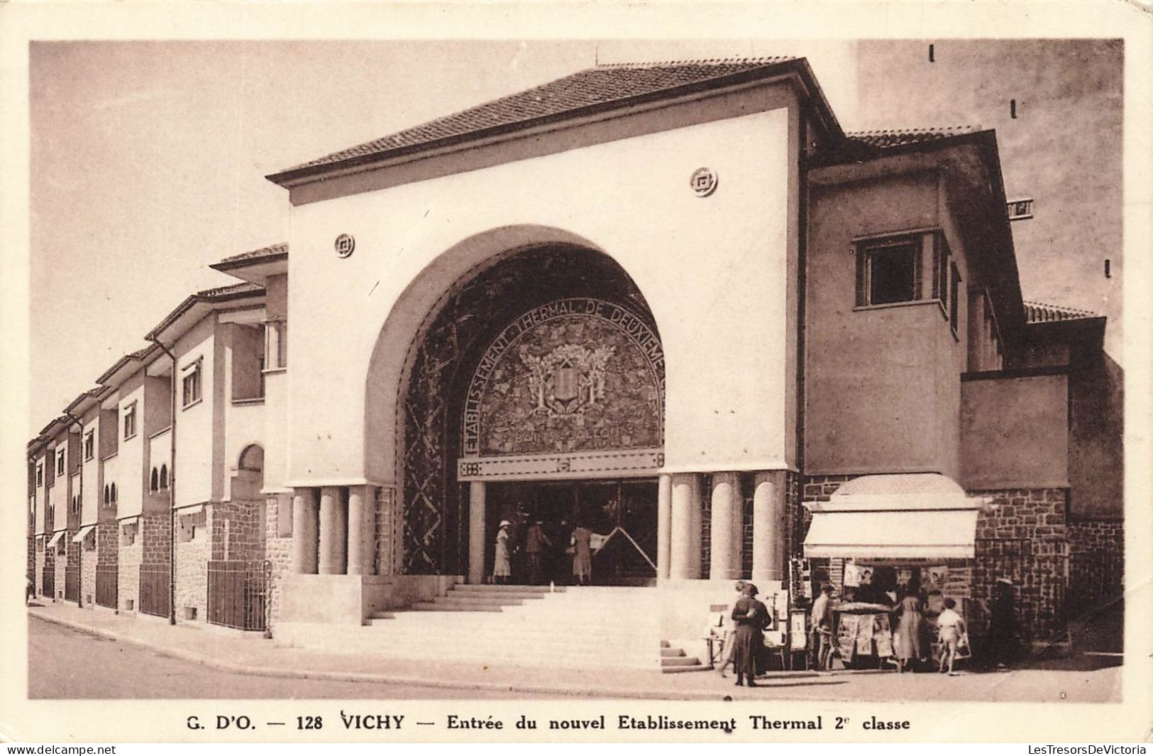 FRANCE - Vichy - Entrée Du Nouvel établissement Thermal 2ème Classe - Carte Postale Ancienne - Vichy