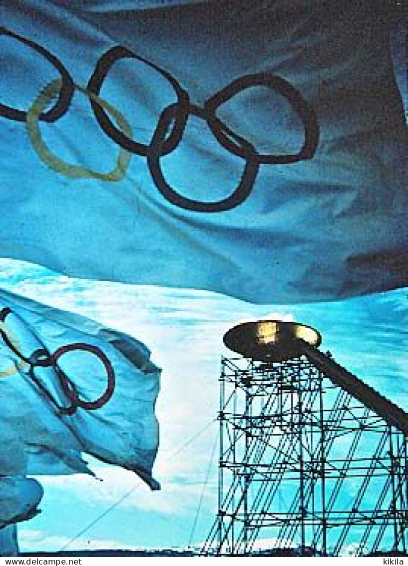 Diapositive Diapo Les Jeux Olympiques D'Hiver GRENOBLE 1968 Cérémonie D'ouverture La Flamme, L'escalier, Drapeaux Olymp* - Diapositives